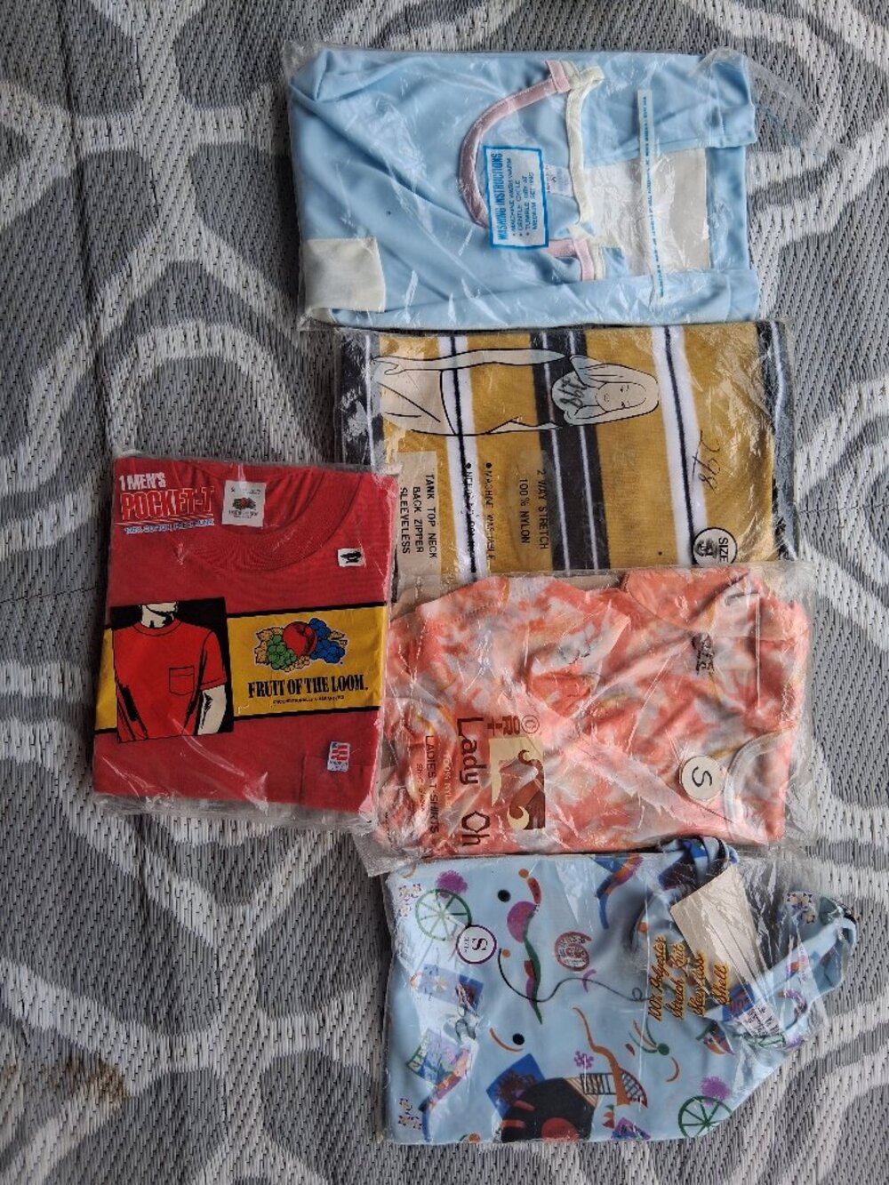 ⭐️  5  Vintage Shirt LOT Wholesale Small 1960's 70's New in Original Packaging!